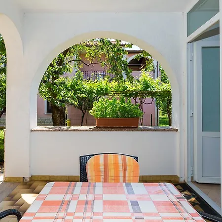 דירה Korelic Garden